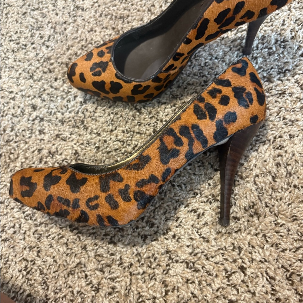 Banana Republic Animal Print Heels - Picture 3 of 8
